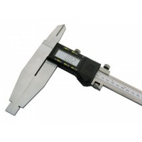 Digital caliper with fine adjustment and upper jaws, KMITEX