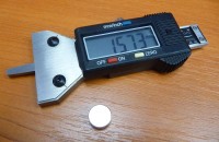 Digital tread depth gauge 0 - 25 mm with metal touch and stop