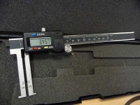Digital caliper for internal recesses 20-170mm, recess 2.5mm, jaws 60mm