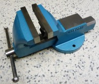 YORK Extra T 150mm vice with pipe jaws