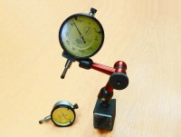 Magnetic MINI stand for dial indicator, indicator - central aluminum