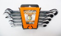 Set of ratchet wrenches 8-19mm in holder