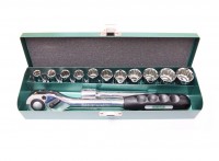 Set of 1/2 "goal heads in a metal case, HONITON